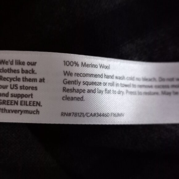 EILEEN FISHER 100% meriono wool grey and black striped sweater - Picture 10 of 10